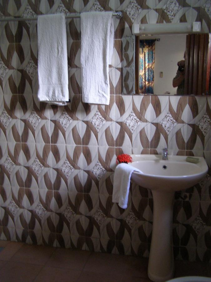Chez Sabine Bed and Breakfast Abomey Εξωτερικό φωτογραφία